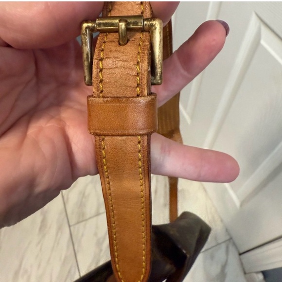 Louis Vuitton saint cloud Dark Brown Monogram Crossbody Bag - Picture 10 of 16